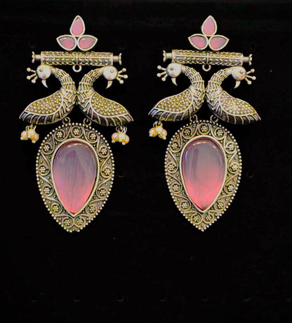 Peacock Vogue: Fashion-forward Brass Earrings