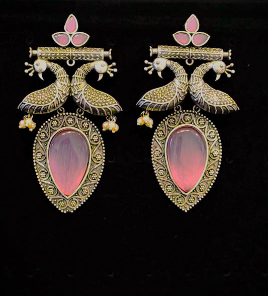 Peacock Vogue: Fashion-forward Brass Earrings