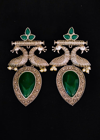 Peacock Vogue: Fashion-forward Brass Earrings