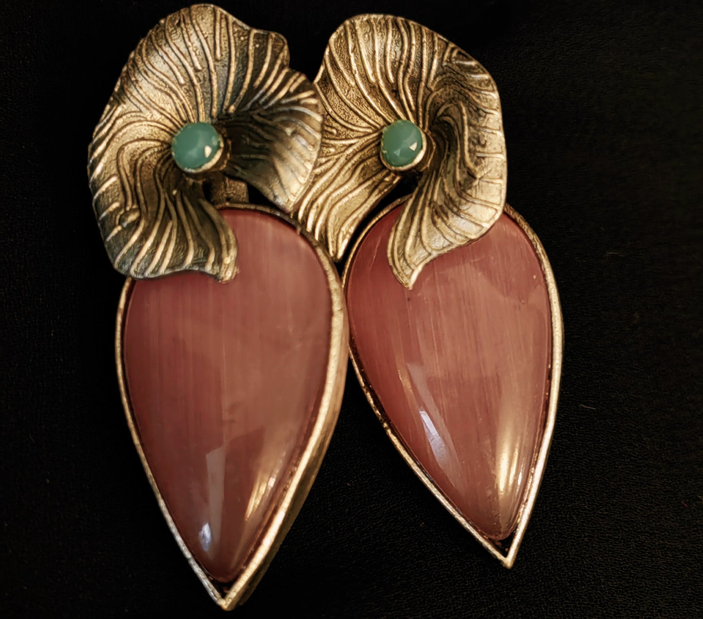 Floral Flourish: Contemporary Brass Stud Earrings with Leafy Motif